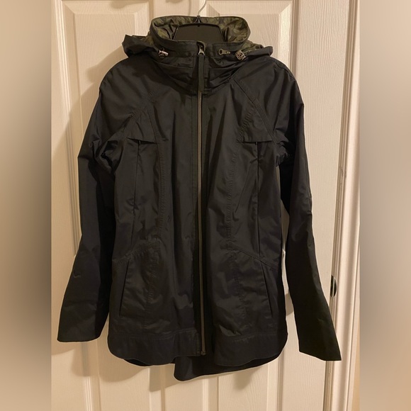 Lululemon “Fo Drizzle” Jacket Black/Mystic Jungle Size 4 - Picture 3 of 8
